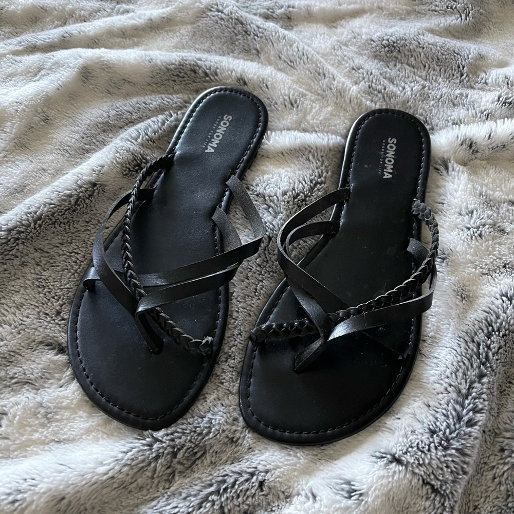 Sonoma flip flops